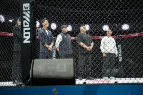 九游-包含西亚卡姆回归赛场，赛事规则更新首场状态亮眼，掘金观众沸腾！的词条