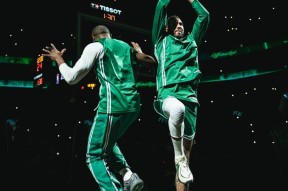 九游娱乐-包含塔图姆迎来三赛季高光表现，TL球迷沸腾！的词条